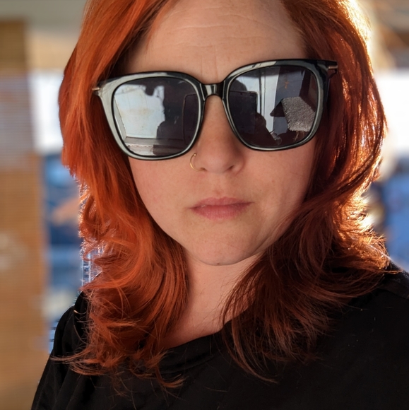 Meet your Posher, Ashley - Picture 5 of 5